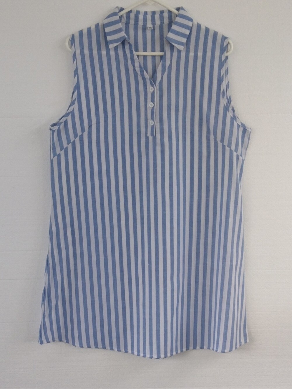 NWT Sleeveless Blue and White Striped Collared Tunic Top